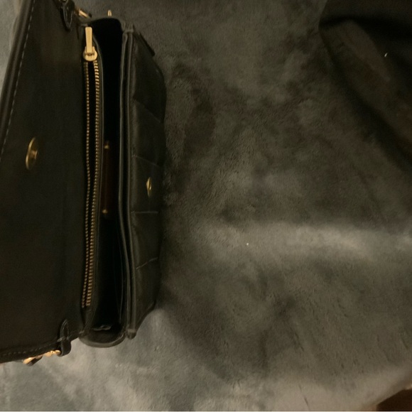 Coach Black Quilted Crossbody Bag with Gold Chain - Picture 2 of 8